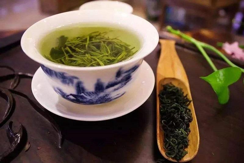 用茶葉水洗臉好嗎?有哪些好處?