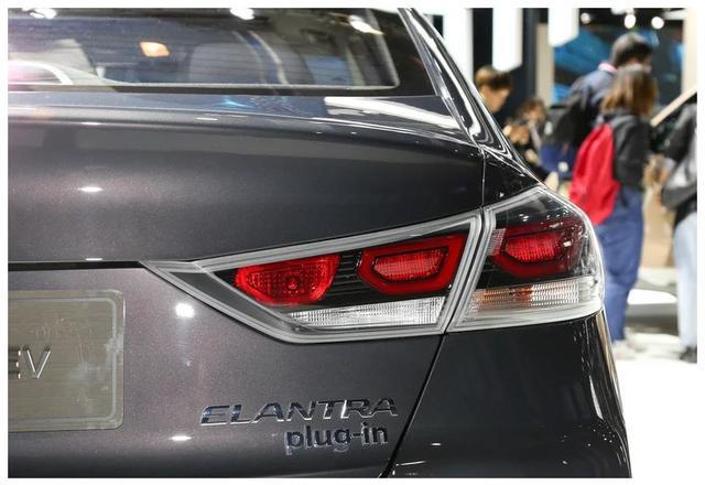 2020年想買(mǎi)車(chē)？8萬(wàn)左右、省油耐開(kāi)，這幾款是不錯(cuò)的選擇！