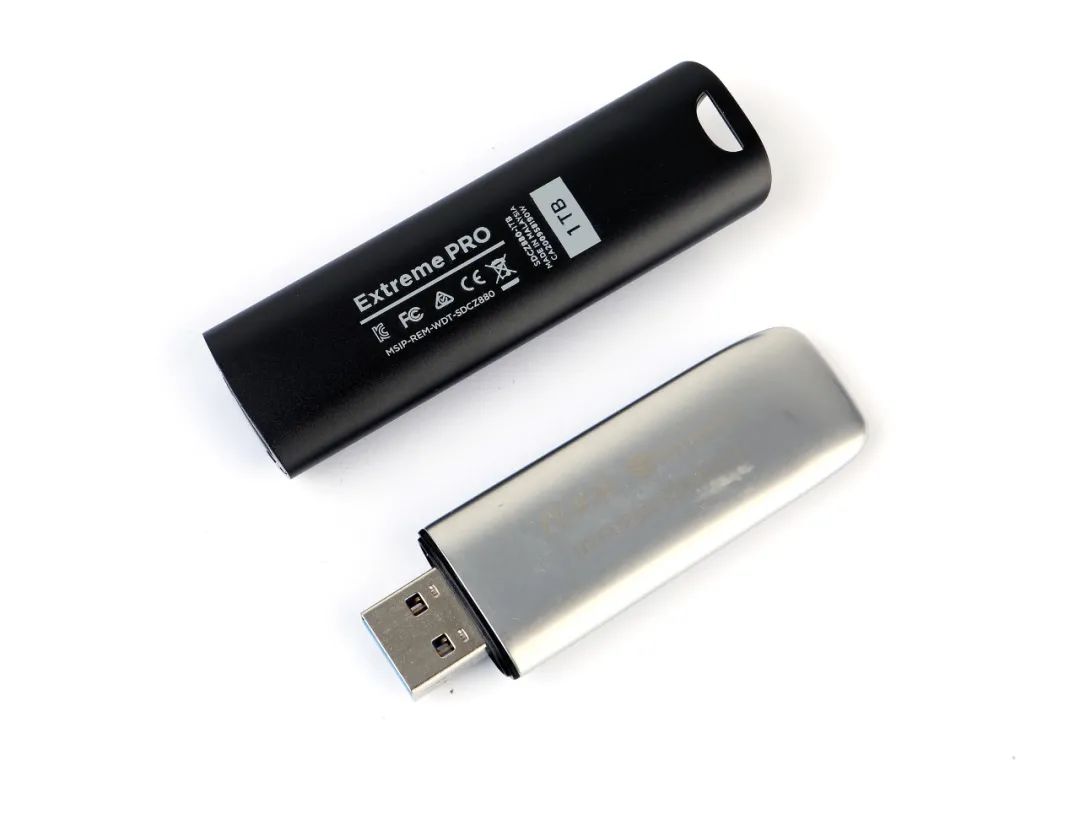 性能接近SSD、容量可達(dá)1TB！閃迪超強(qiáng)閃存盤實(shí)戰(zhàn)體驗(yàn)