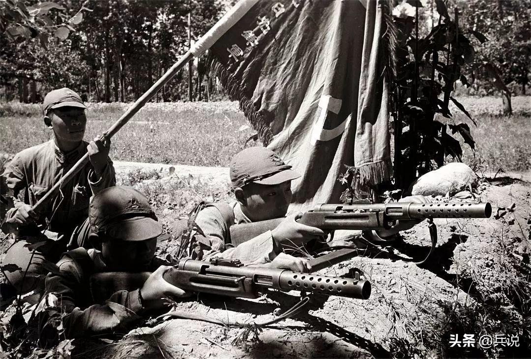 八路軍一個(gè)團(tuán)多少人？抗戰(zhàn)特殊編制：全團(tuán)5個(gè)連，總共700人