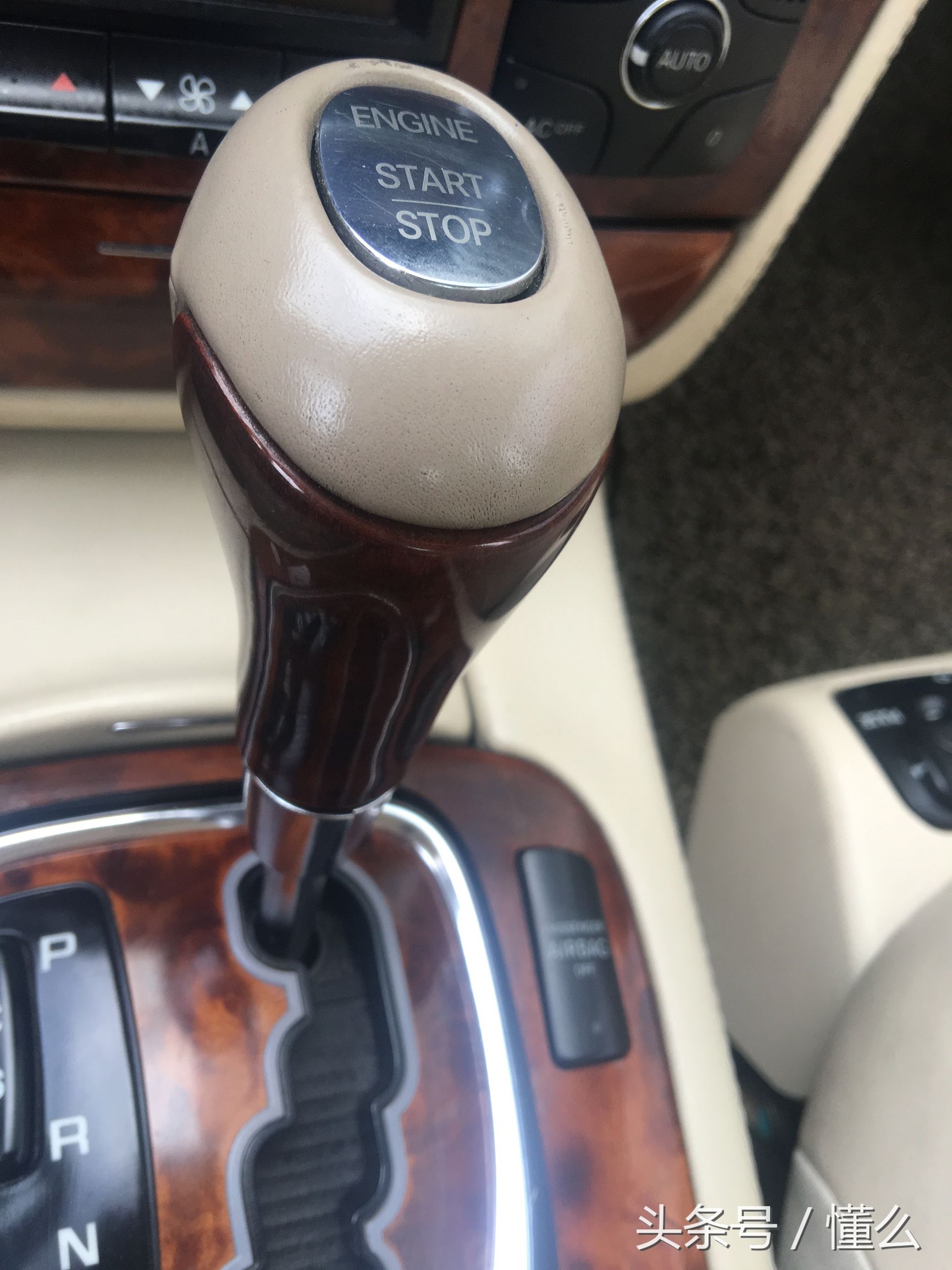 解析經(jīng)典第八代奔馳S600 氣質(zhì)豪車(chē) 唾手可得