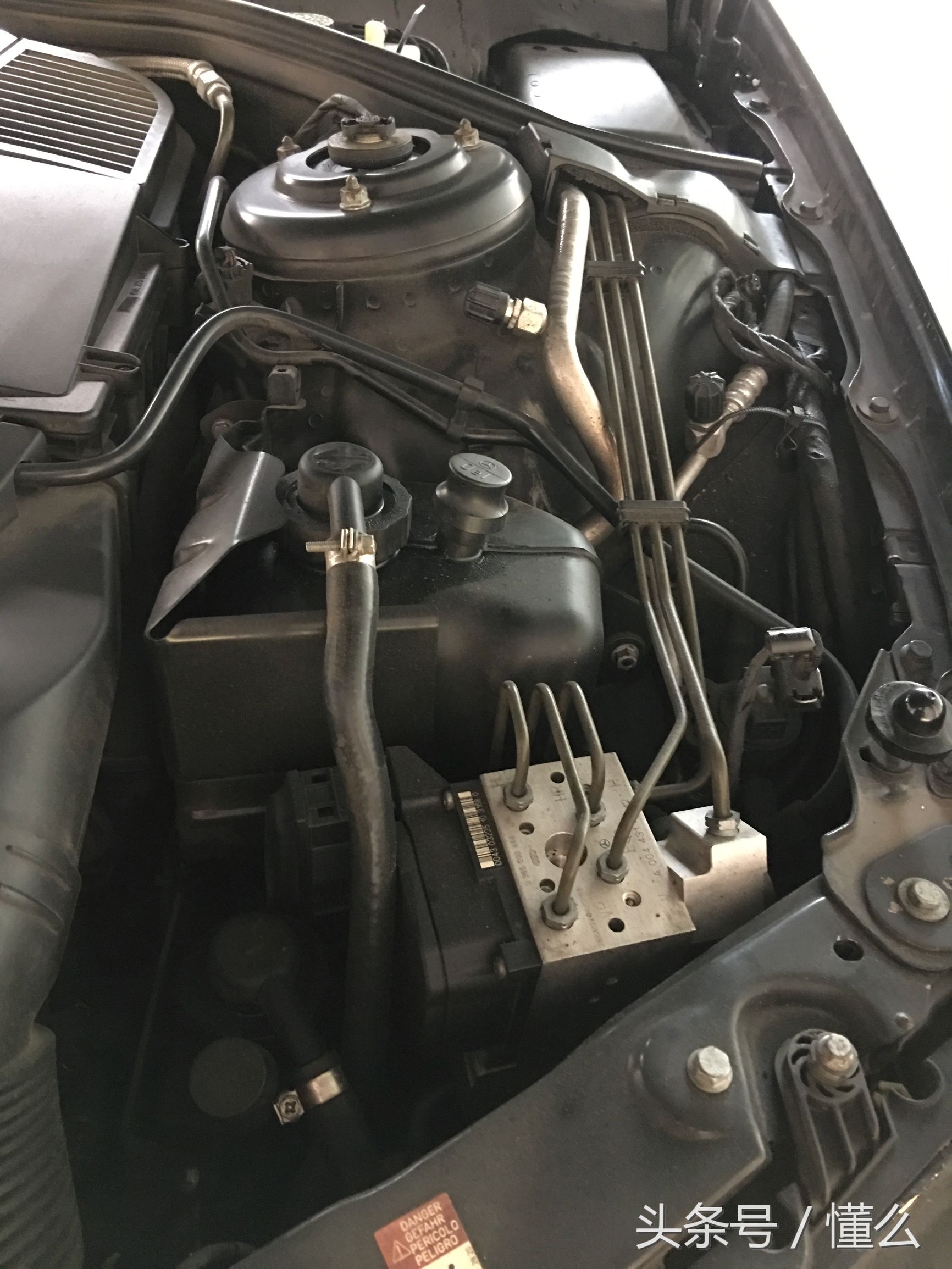 解析經(jīng)典第八代奔馳S600 氣質(zhì)豪車(chē) 唾手可得
