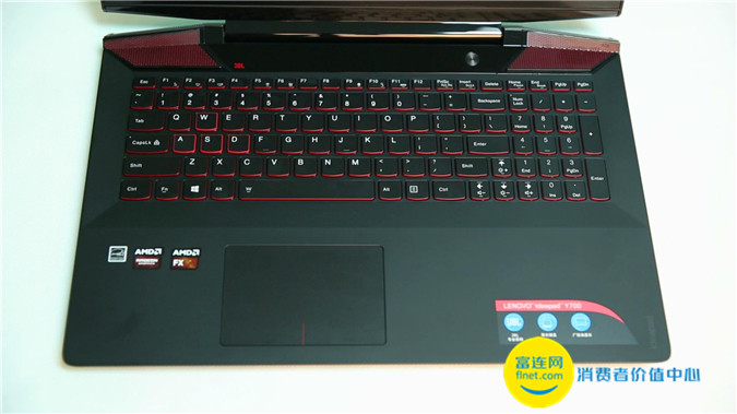 AMD最強移動平臺 聯(lián)想ideapad Y700筆記本評測