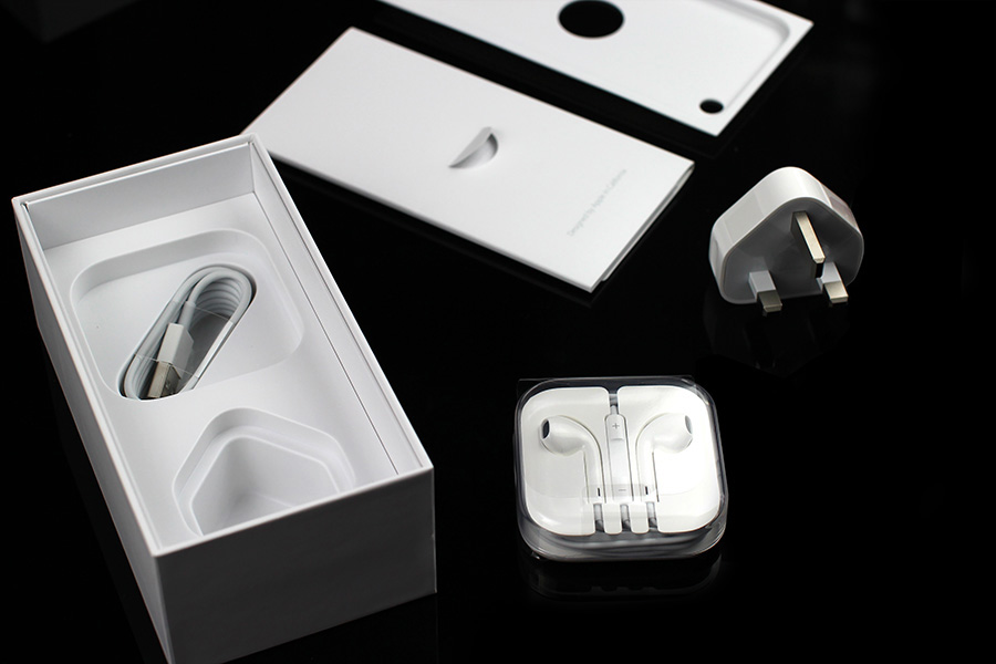 iPhone6外觀、屏幕、拍照、系統(tǒng)、硬件、對(duì)比、總結(jié)全系列
