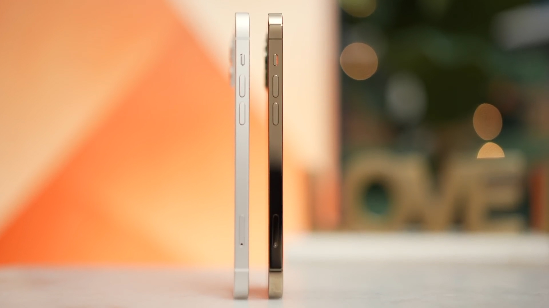 iPhone12和12pro全方面對(duì)比，看完再?zèng)Q定土豪勿進(jìn)