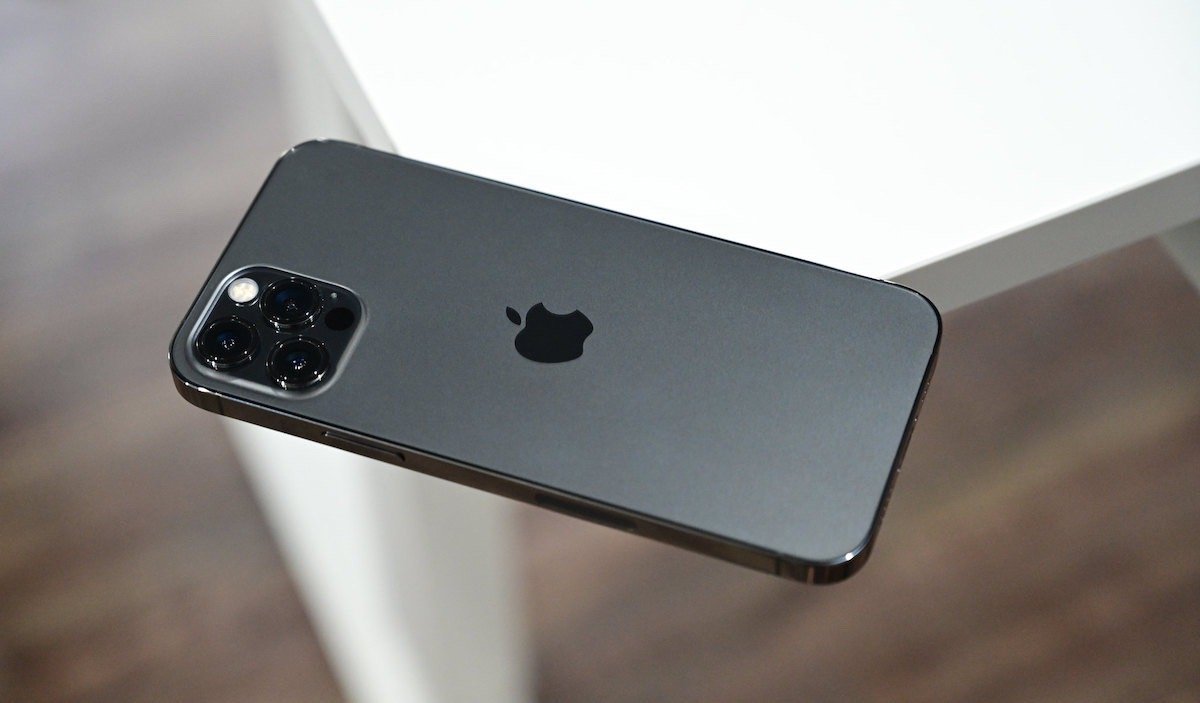 iphone12和iphone12 Pro對(duì)比:五點(diǎn)區(qū)別決定用戶選擇