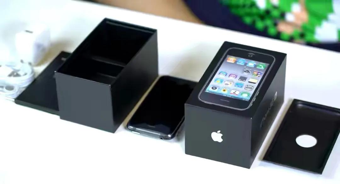 iPhone歷代機(jī)型回顧，你還在用著哪一款？