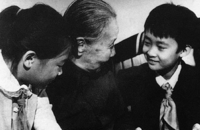 冰心，一個(gè)“世紀(jì)老人”愛情/她用一生的幸福告訴我們婚姻的模樣