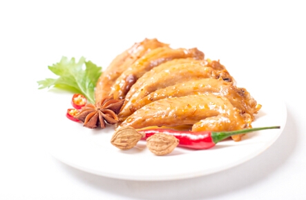 特色小吃加盟什么項(xiàng)目好?熟食加盟店廖排骨生意常年火爆
