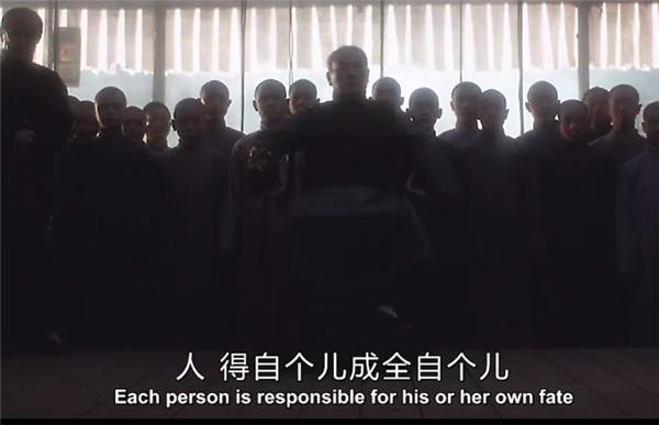 電影《霸王別姬》里哥哥張國(guó)榮演繹的是程蝶衣，還是他自己？