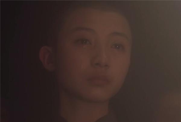 電影《霸王別姬》里哥哥張國(guó)榮演繹的是程蝶衣，還是他自己？