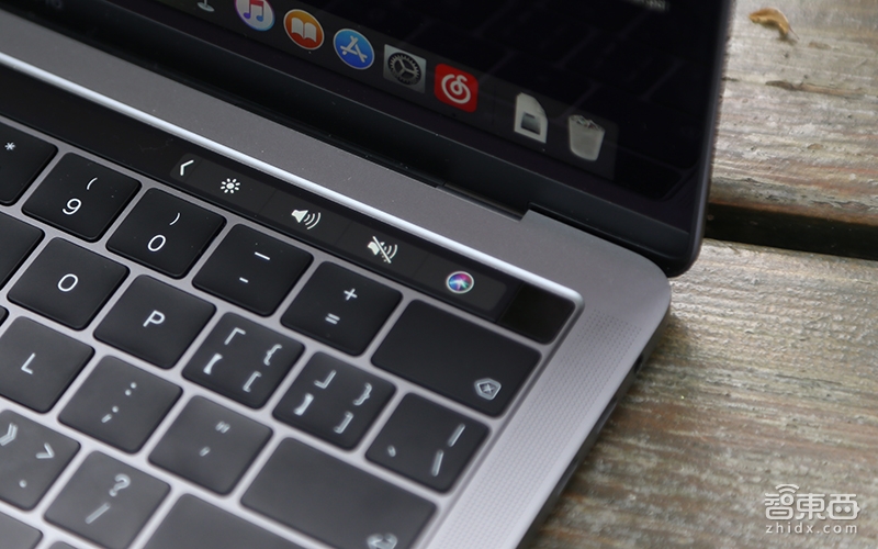蘋果MacBook Pro五年進(jìn)化：成就最趁手的干活小鋼炮！