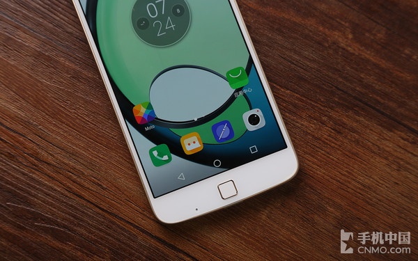 Moto Z Play評(píng)測(cè):模塊化的又一次轉(zhuǎn)身