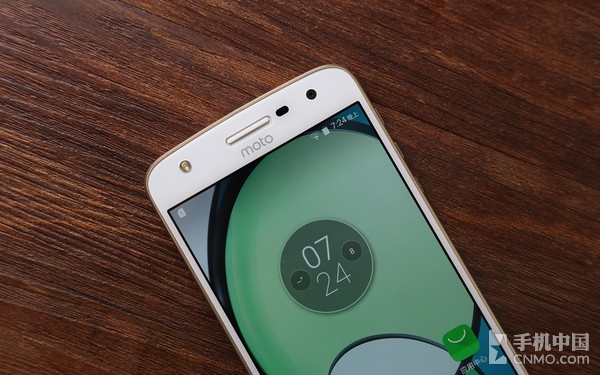 Moto Z Play評(píng)測(cè):模塊化的又一次轉(zhuǎn)身