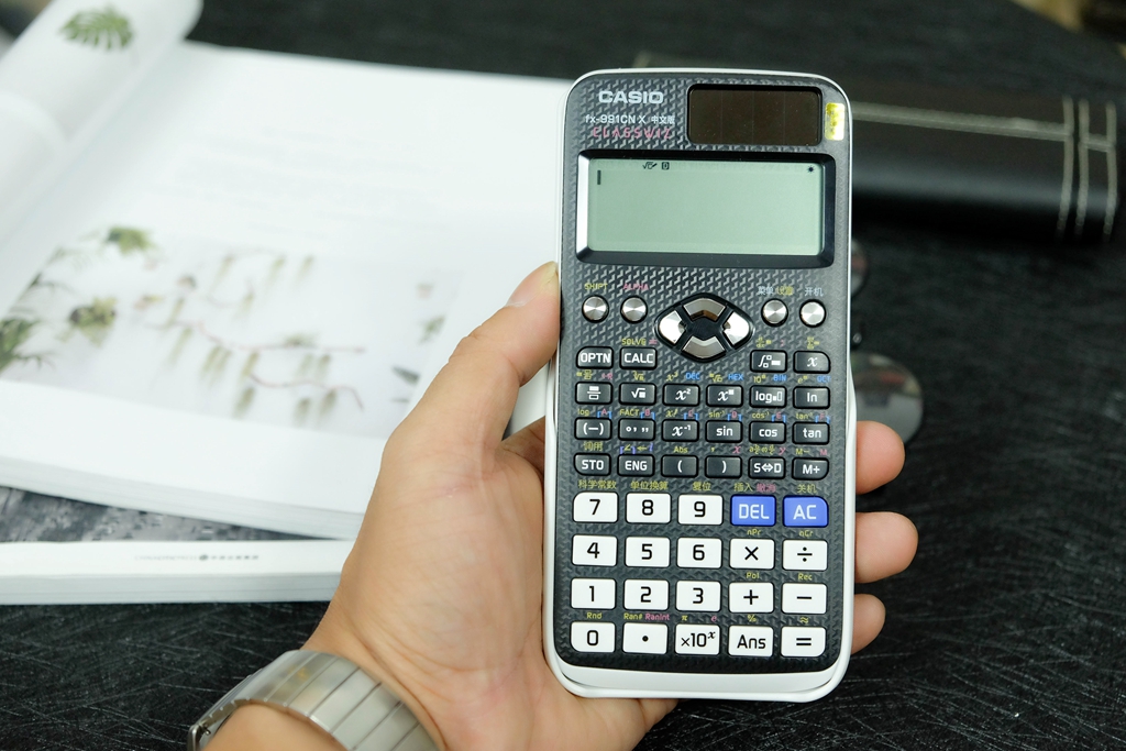 卡西歐 FX-991EX 科學(xué)計(jì)算器體驗(yàn)：專業(yè)計(jì)算，功能強(qiáng)大！