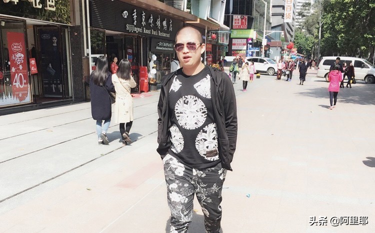 二驢的怎么不直播了？為什么被封號了？