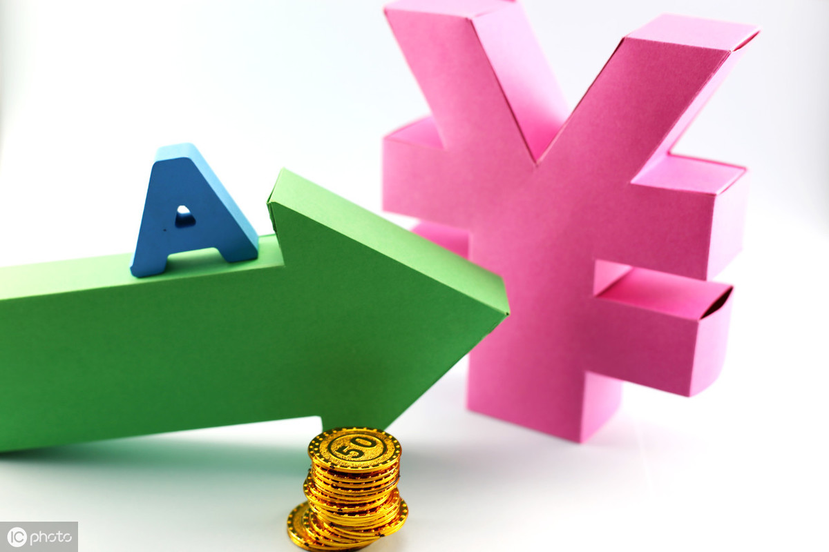 創(chuàng)業(yè)板基金PK：指數(shù)不一，收益不同