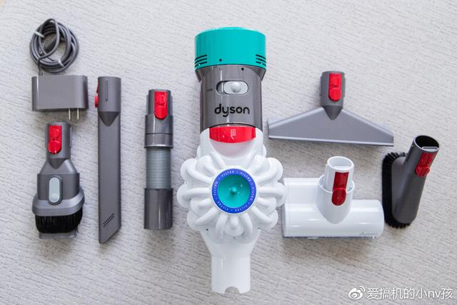 我又向高品質生活邁進了一步！戴森V7 Mattress除螨儀手持吸塵器