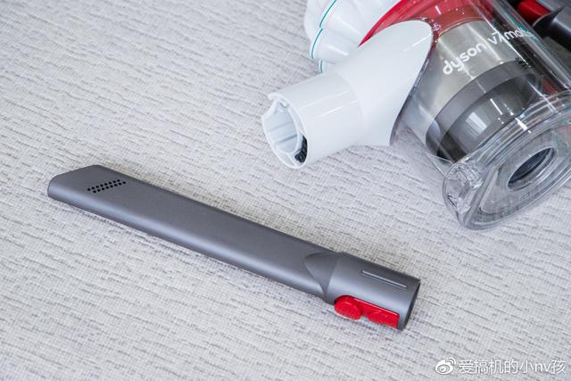 我又向高品質生活邁進了一步！戴森V7 Mattress除螨儀手持吸塵器