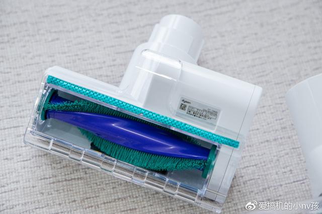 我又向高品質生活邁進了一步！戴森V7 Mattress除螨儀手持吸塵器
