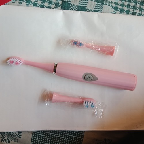 希爾頓電動(dòng)牙刷怎么樣多少錢一支，使用一個(gè)月體驗(yàn)(價(jià)格9.9元)