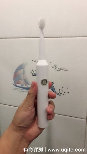 isonic愛上電動(dòng)牙刷怎么樣，真實(shí)使用后評(píng)價(jià)(價(jià)格僅需6.9元）