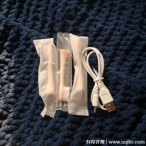 baining拜寧電動(dòng)牙刷怎么樣，S8使用后評(píng)價(jià)(價(jià)格僅39.9元)  