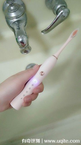 baining拜寧電動(dòng)牙刷怎么樣，S8使用后評(píng)價(jià)(價(jià)格僅39.9元)  