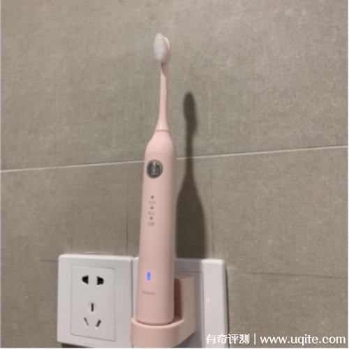 Aolbea澳樂比電動(dòng)牙刷質(zhì)量怎么樣好不好多少錢，價(jià)格僅僅119元