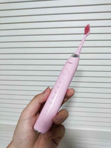 UClean閑凈電動(dòng)牙刷怎么樣好不好嗎，親身使用后評(píng)測(cè)(安全/實(shí)用) 