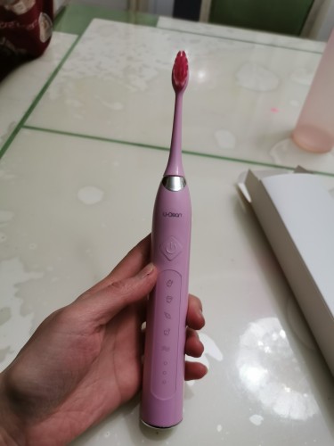 UClean閑凈電動(dòng)牙刷怎么樣好不好嗎，親身使用后評(píng)測(cè)(安全/實(shí)用) 