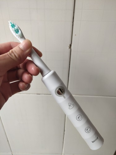 德國(guó)鉑瑞電動(dòng)牙刷怎么樣好用嗎，BR-Z2效果評(píng)價(jià)(價(jià)格僅9.9元)