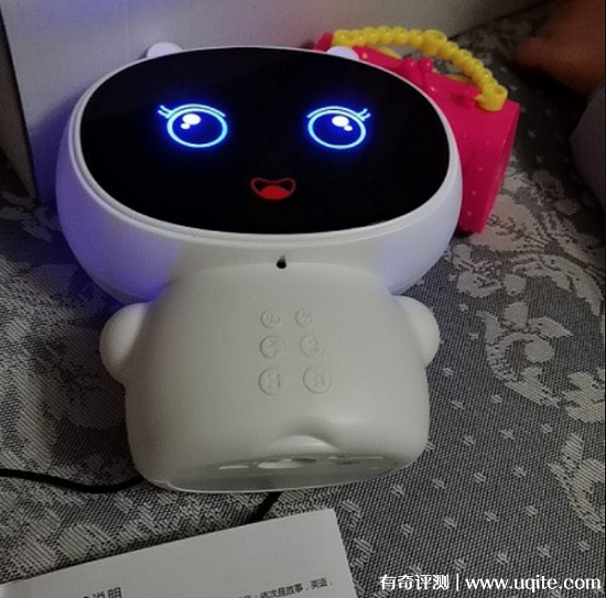 南果AI益智機(jī)器人玩具怎么樣，適合多大的孩子玩（0-12歲）