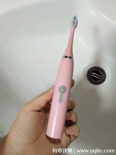 worms電動牙刷怎么樣是品牌嗎，真實使用評測(價格僅9.9元)