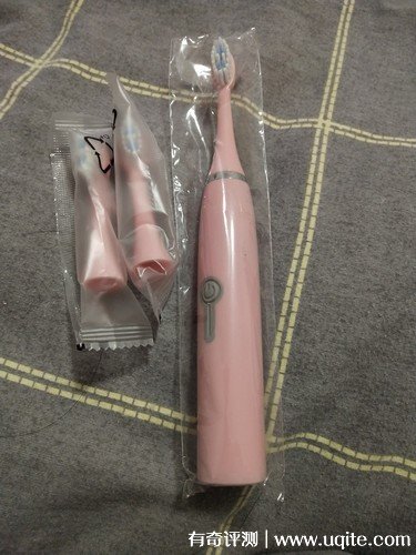 worms電動牙刷怎么樣是品牌嗎，真實使用評測(價格僅9.9元)