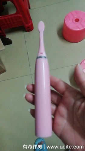 worms電動牙刷怎么樣是品牌嗎，真實使用評測(價格僅9.9元)