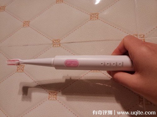 德國(guó)鉑瑞電動(dòng)牙刷怎么樣好用么，BR-Z1真實(shí)效果(內(nèi)部?jī)r(jià)17.9元)