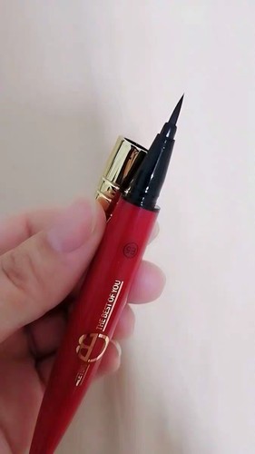 彩變眉筆是牌子嗎對(duì)皮膚好不好，真實(shí)使用體驗(yàn)(3天不脫妝)