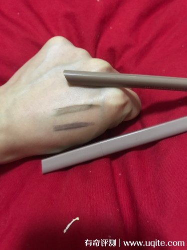 稚優(yōu)泉眉筆怎么樣暈染容易掉嗎，真實使用體驗(防水防水不脫妝色)