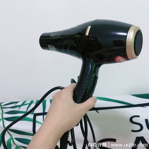 奔逸吹風(fēng)機(jī)質(zhì)量怎么樣是好品牌嗎，親身使用體驗(yàn)(國(guó)產(chǎn))