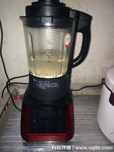 揚(yáng)子破壁機(jī)質(zhì)量怎么樣多少錢一個(gè)，使用一個(gè)月體驗(yàn)(價(jià)格219元)