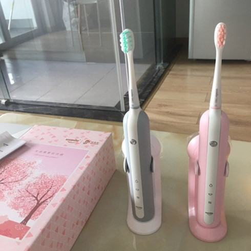 USMILE電動(dòng)牙刷怎么樣哪個(gè)國(guó)家的好嗎，親身測(cè)評(píng)(國(guó)家)