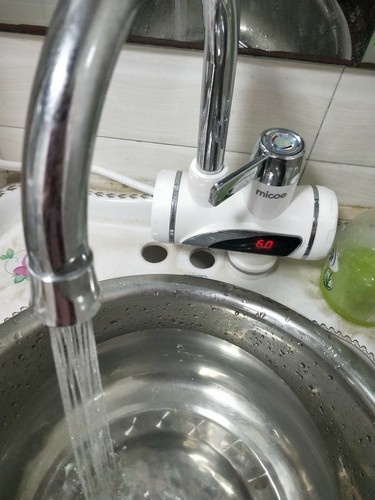 四季沐歌電熱水龍頭質(zhì)量怎么樣，用戶真實(shí)評(píng)測(cè)(價(jià)格僅55元)